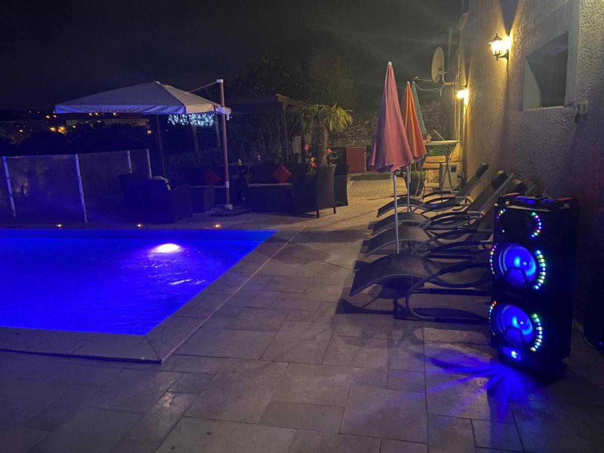 Magnifique Villa Avec Piscine Beaujolais Gleizé Exteriör bild